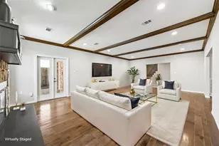 1030 Crossroads Dr, Houston, TX 77079 - Photo 10