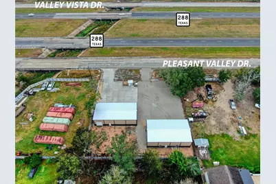 13051 Pleasant Valley Drive #B, Rosharon, TX 77583 - Photo 1