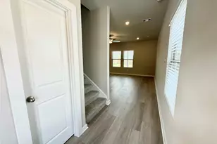 12176 Ridge Top Dr, Conroe, TX 77304 - Photo 4