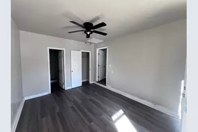 5831 Belneath Street, Houston, TX 77033 - Photo 4