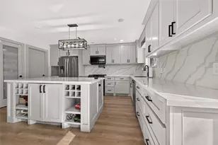 9906 Cliffwood Dr, Houston, TX 77096 - Photo 2