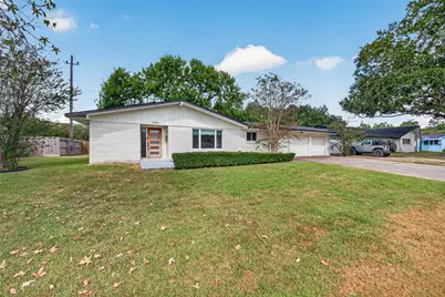 9906 Cliffwood Drive, Houston, TX 77096 - Photo 2