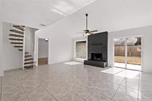 10319 Sand Pass Ln, Houston, TX 77064 - Photo 4