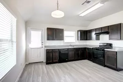 5409 Rio Ramos Street, Rosharon, TX 77583 - Photo 2