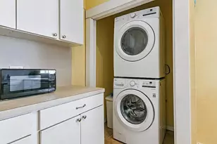 2801 Ave Q 1/2, Galveston, TX 77550 - Photo 10