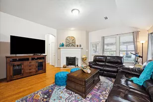 1922 Cadbury Castle Ln, Fresno, TX 77545 - Photo 10