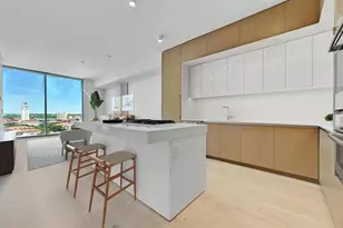 313 W 17th St, Austin, TX 78701 - Photo 4