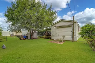 10007 Cedar Landing Dr, Baytown, TX 77521 - Photo 8