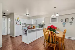 401 E Main St, Brenham, TX 77833 - Photo 10