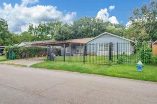 1203 Ruell St, Houston, TX 77017 - Photo 2