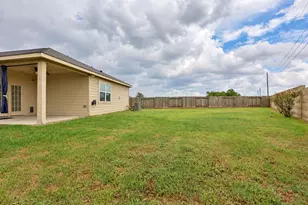 1634 Pink Stone Dr, Rosharon, TX 77583 - Photo 2