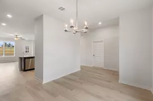 601 Rockbridge Dr, Huntsville, TX 77340 - Photo 8