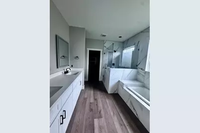 3207 Ave I, Bay City, TX 77414 - Photo 14