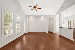2910 Crescent Oaks Park Ln, Spring, TX 77386 - Photo 8