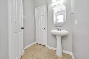 3506 Barrington Ct, Pearland, TX 77584 - Photo 10