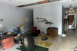 1378 N Duck Creek Rd, Cleveland, TX 77328 - Photo 20