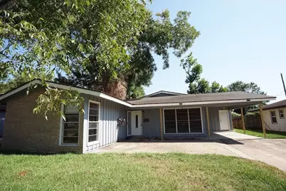 206 Carnation Street, Lake Jackson, TX 77566 - Photo 24