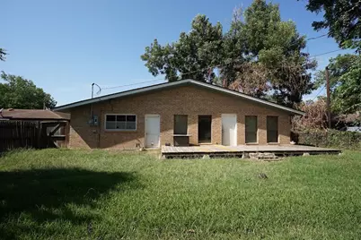 206 Carnation Street, Lake Jackson, TX 77566 - Photo 22