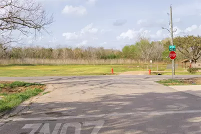 204 3rd Street, Rosenberg, TX 77471 - Photo 4