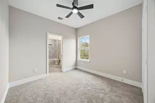 2207 Des Chaumes St, Houston, TX 77026 - Photo 20