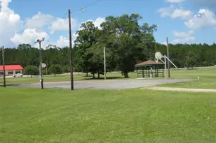 802 Wildwood Dr W, Warren, TX 77664 - Photo 38