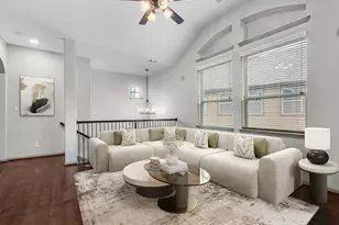 211 Cheswood Forest Pl, Montgomery, TX 77316 - Photo 2