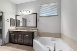 211 Cheswood Forest Pl, Montgomery, TX 77316 - Photo 10