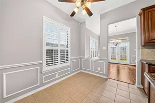 1470 Sherwood Park Cir, Houston, TX 77043 - Photo 12