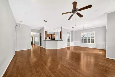 1470 Sherwood Park Circle, Houston, TX 77043 - Photo 22