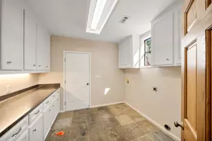 15920 Malibu E, Willis, TX 77318 - Photo 14