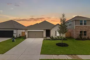 1938 Stargazer Ln, Angleton, TX 77515 - Photo 1