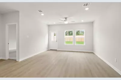 229 Elm Spring Drive, Hockley, TX 77447 - Photo 6