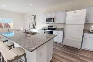 10321 Vinca Minor Ln, Houston, TX 77016 - Photo 2