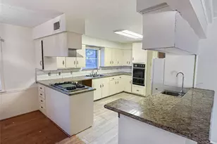 8219 Colgate St, Houston, TX 77061 - Photo 10