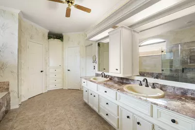 7175 Kingston Cove Lane, Willis, TX 77318 - Photo 16