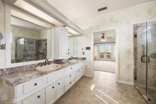 7175 Kingston Cove Ln, Willis, TX 77318 - Photo 18