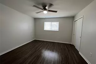 500 Willow Dr, Lake Jackson, TX 77566 - Photo 8