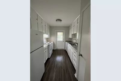 500 Willow Drive #B2, Lake Jackson, TX 77566 - Photo 6