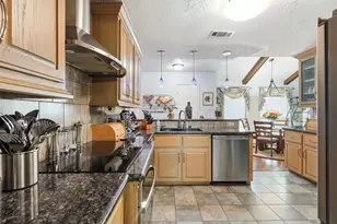 10127 Sageglow Dr, Houston, TX 77089 - Photo 18