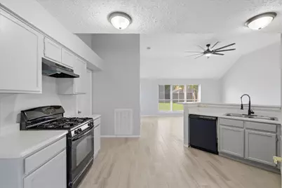 1909 Wildwood Drive, Deer Park, TX 77536 - Photo 12