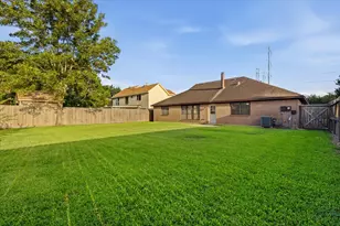 1909 Wildwood Dr, Deer Park, TX 77536 - Photo 28
