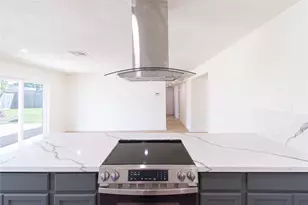 3906 Knotty Oaks Trail, Houston, TX 77045 - Photo 2