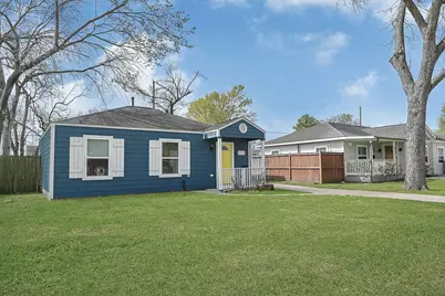 7710 Erath Street, Houston, TX 77023 - Photo 6