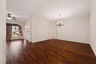 501 Pine Bluff Dr, Friendswood, TX 77546 - Photo 8