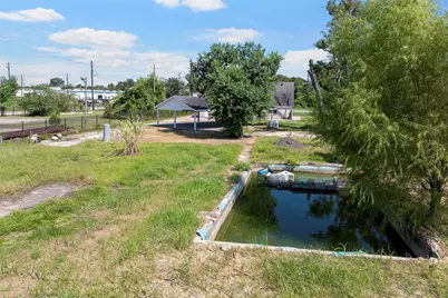 822 Aldine Mail Route Road, Houston, TX 77037 - Photo 16