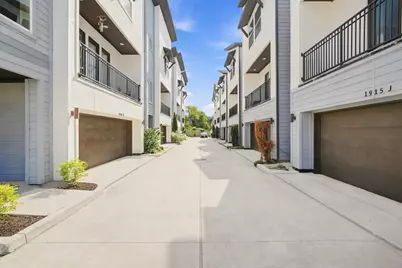 1915 Kolfahl Street #I, Houston, TX 77023 - Photo 4