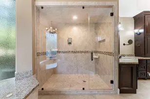 27 Misty Grove Cir, The Woodlands, TX 77380 - Photo 22