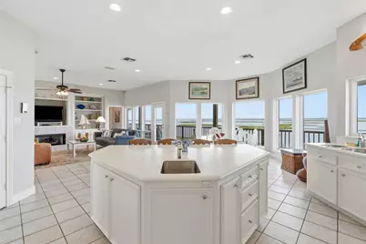 4301 Jolly Roger Road, Jamaica Beach, TX 77554 - Photo 20