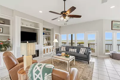 4301 Jolly Roger Road, Jamaica Beach, TX 77554 - Photo 14