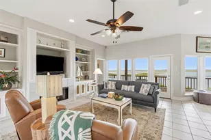 4301 Jolly Roger Rd, Jamaica Beach, TX 77554 - Photo 14